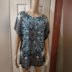 Chances R. Women's size large poncho style blouse shirt top